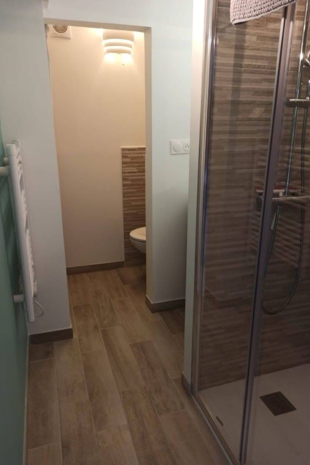 Photo of im Herzen eines provenzalischen Weinguts, Terrasse mit Meerblick, Pool