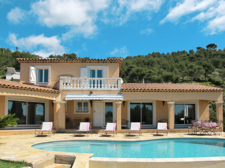 Villa Jaune (CAQ111), 4-star Luxury Self-Catered Apartment in ...