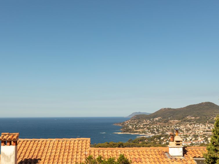 Search and Stay destination Carqueiranne, Provence-Alpes-Côte d'Azur - France from AU$ 183. Chantelyre