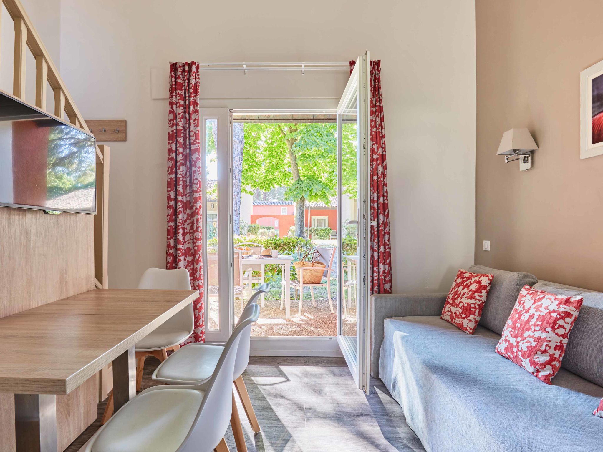 Résidence Odalys Référence Les Gardians-Inside