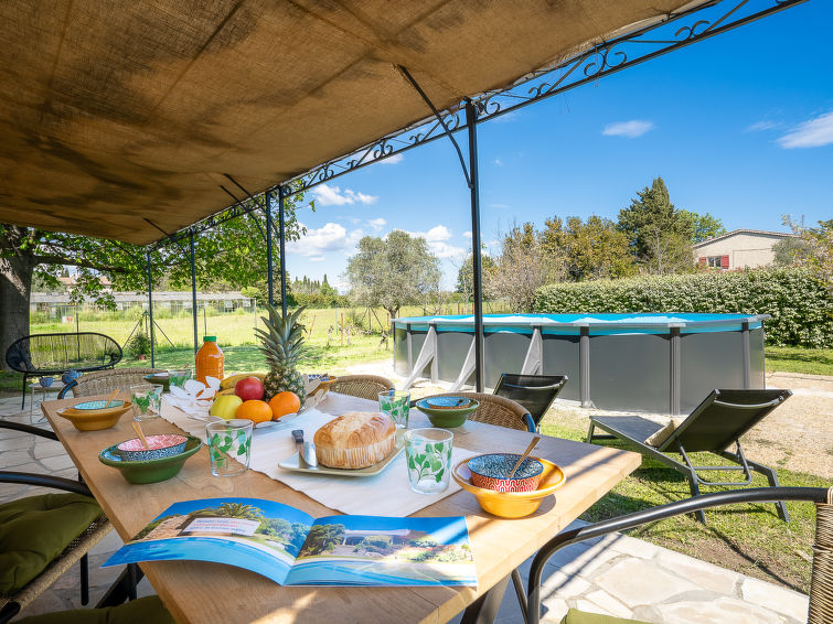 Search and Stay destination La Crau, Provence-Alpes-Côte d'Azur - France from AU$ 432. La Coraline