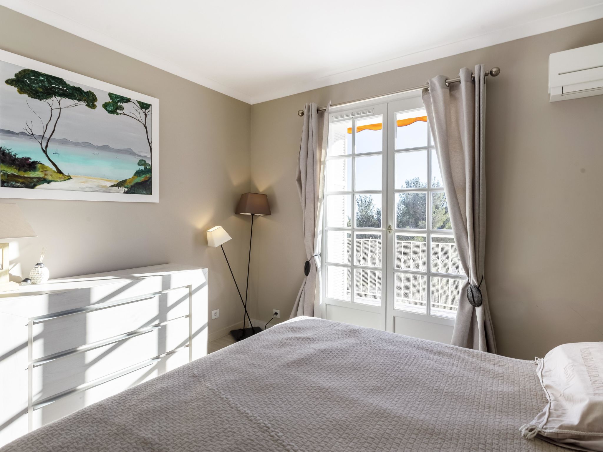 Verfijnd vakantieappartement met zeezicht en tuin nabij Hyères - foto 25