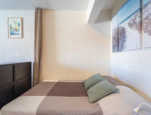 Studio aan de Côte d'Azur in Hyères, vlakbij strand en jachthaven - thumbnail 4
