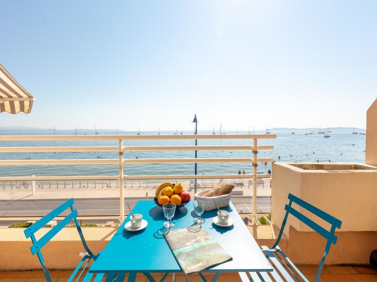 Search and Stay destination Hyères, Provence-Alpes-Côte d'Azur - France from AU$ 229. Bona