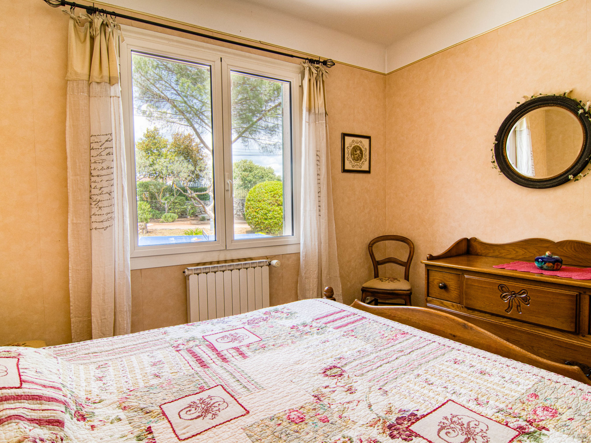 Le Clos des Oliviers-Binnen