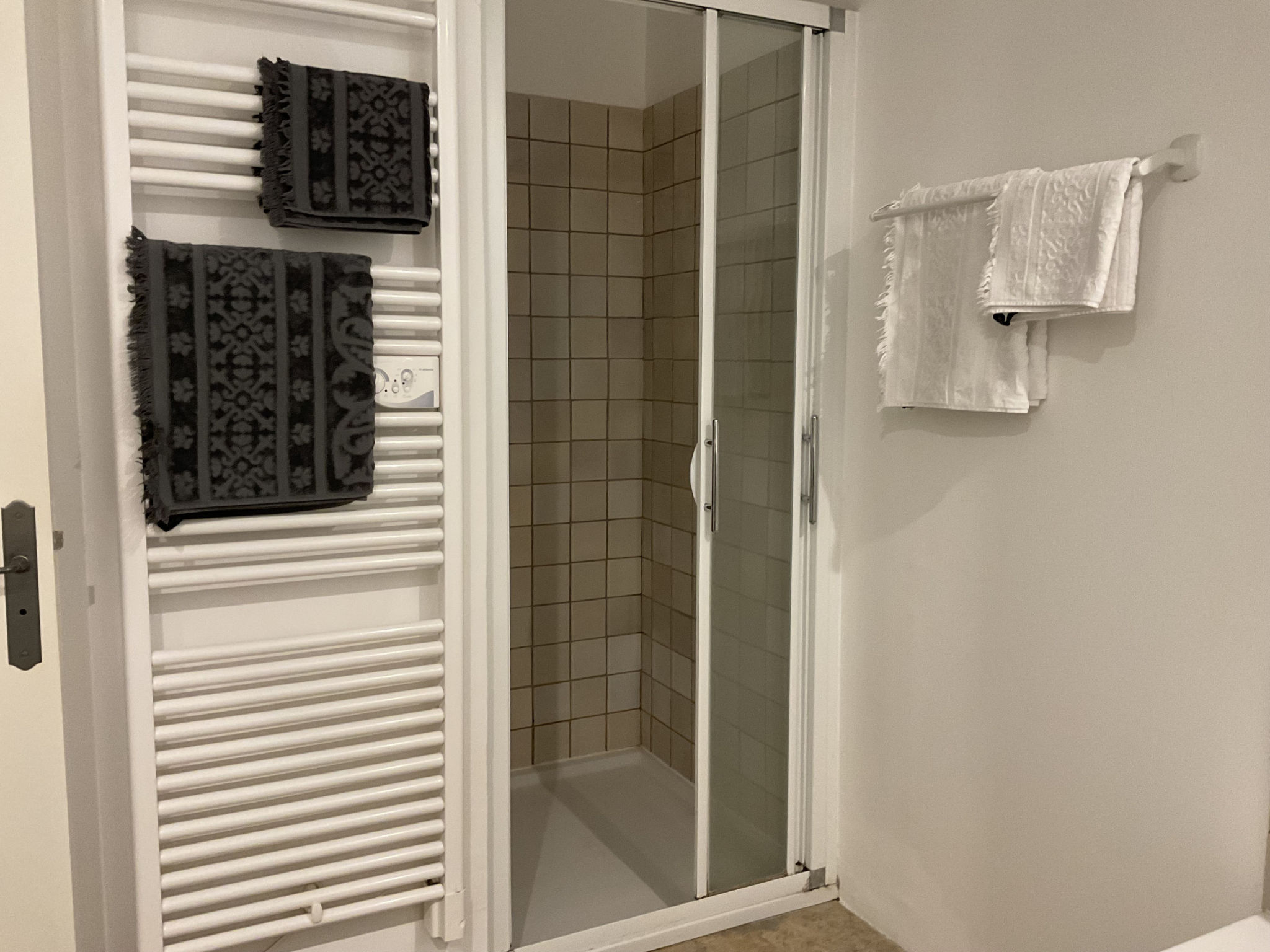 Maison Arts & Flores – Salle de bains, photo 23 sur 51
