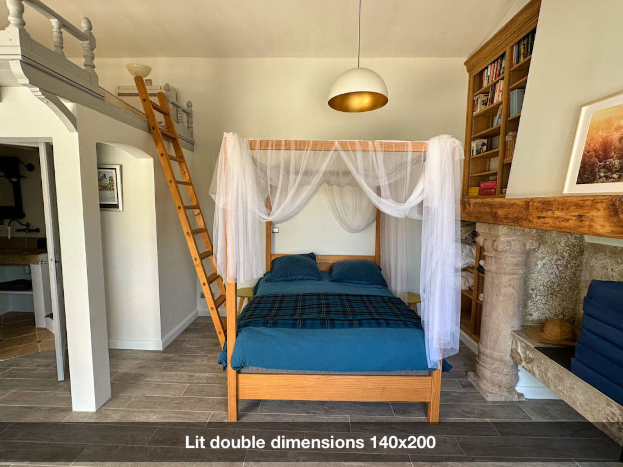 LA VOLIERE - Binnen