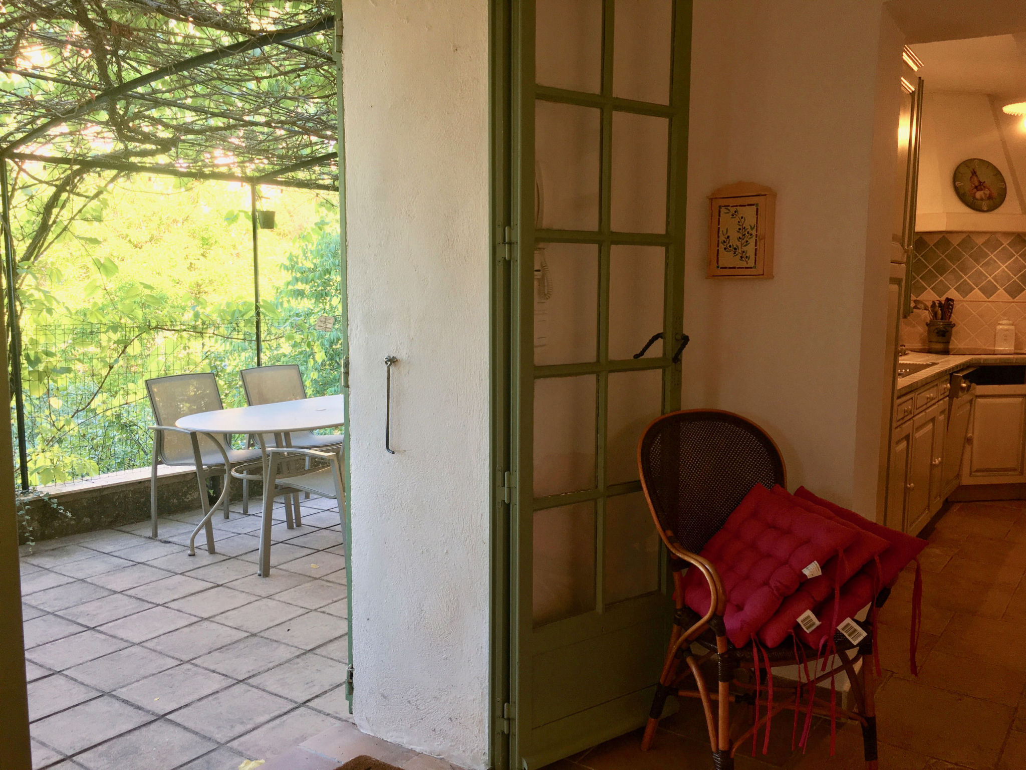 MAISON PERCHEE - Buiten