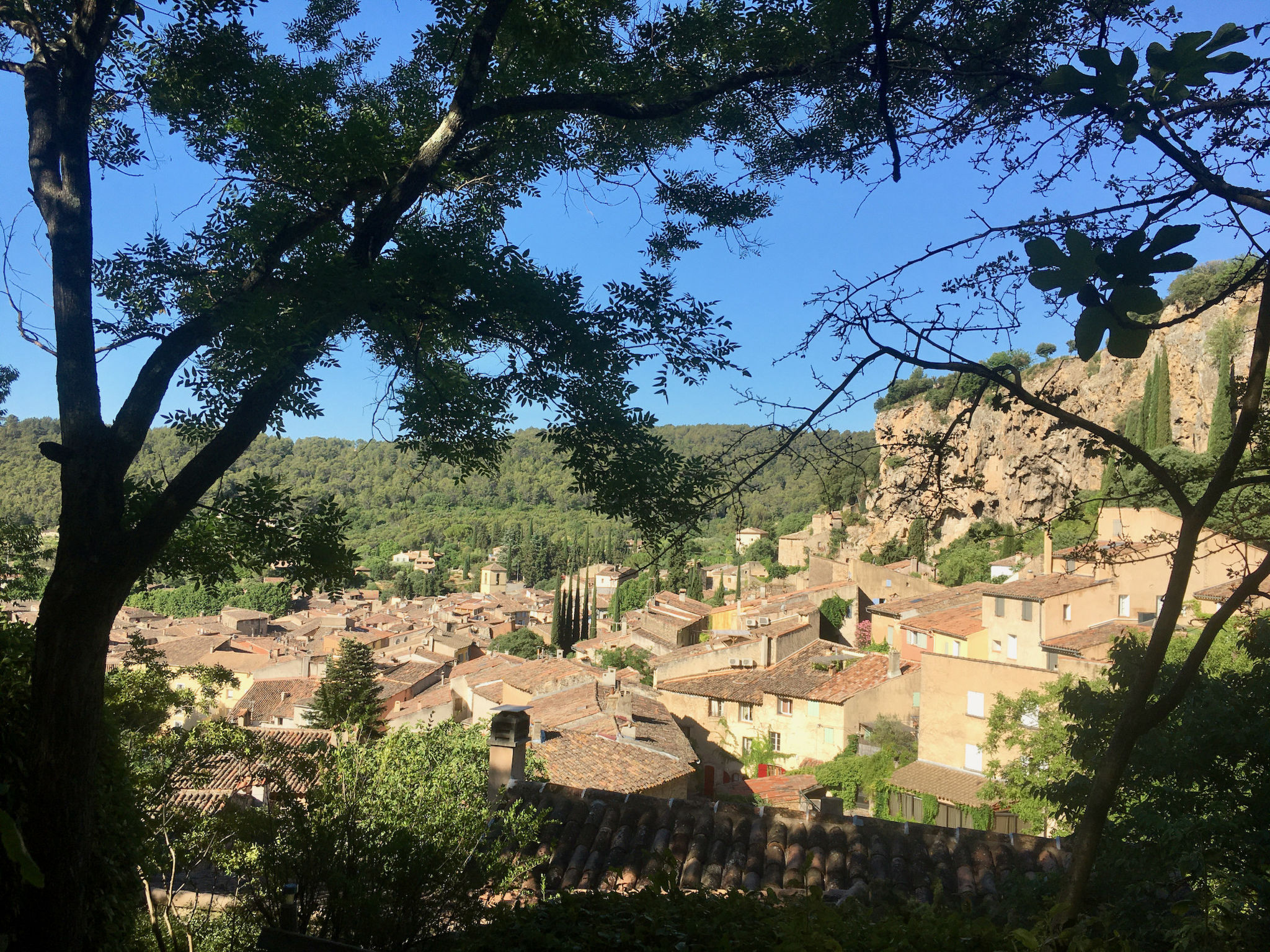 MAISON PERCHEE - Buiten