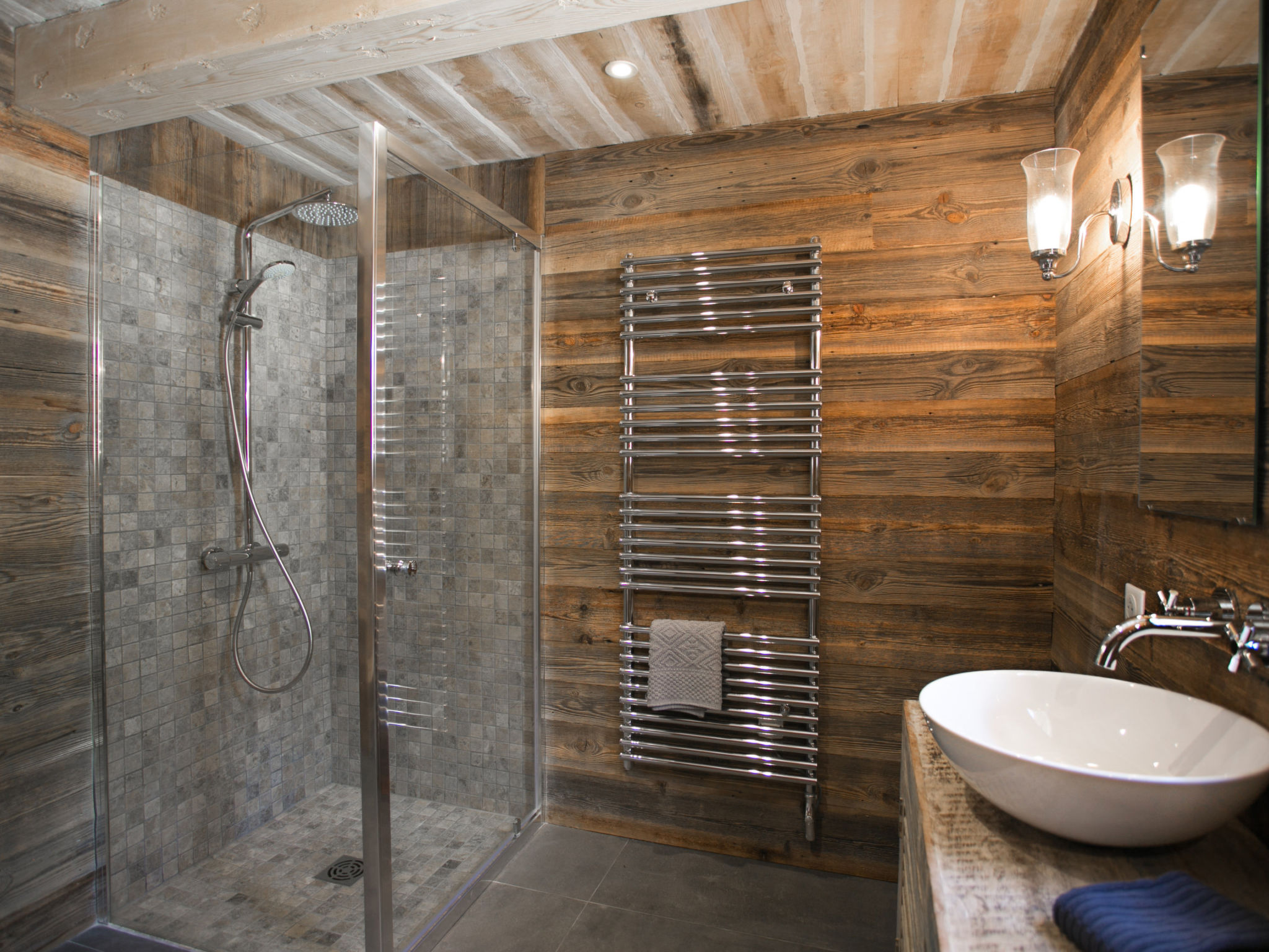 LI SIAN BEN - Binnen