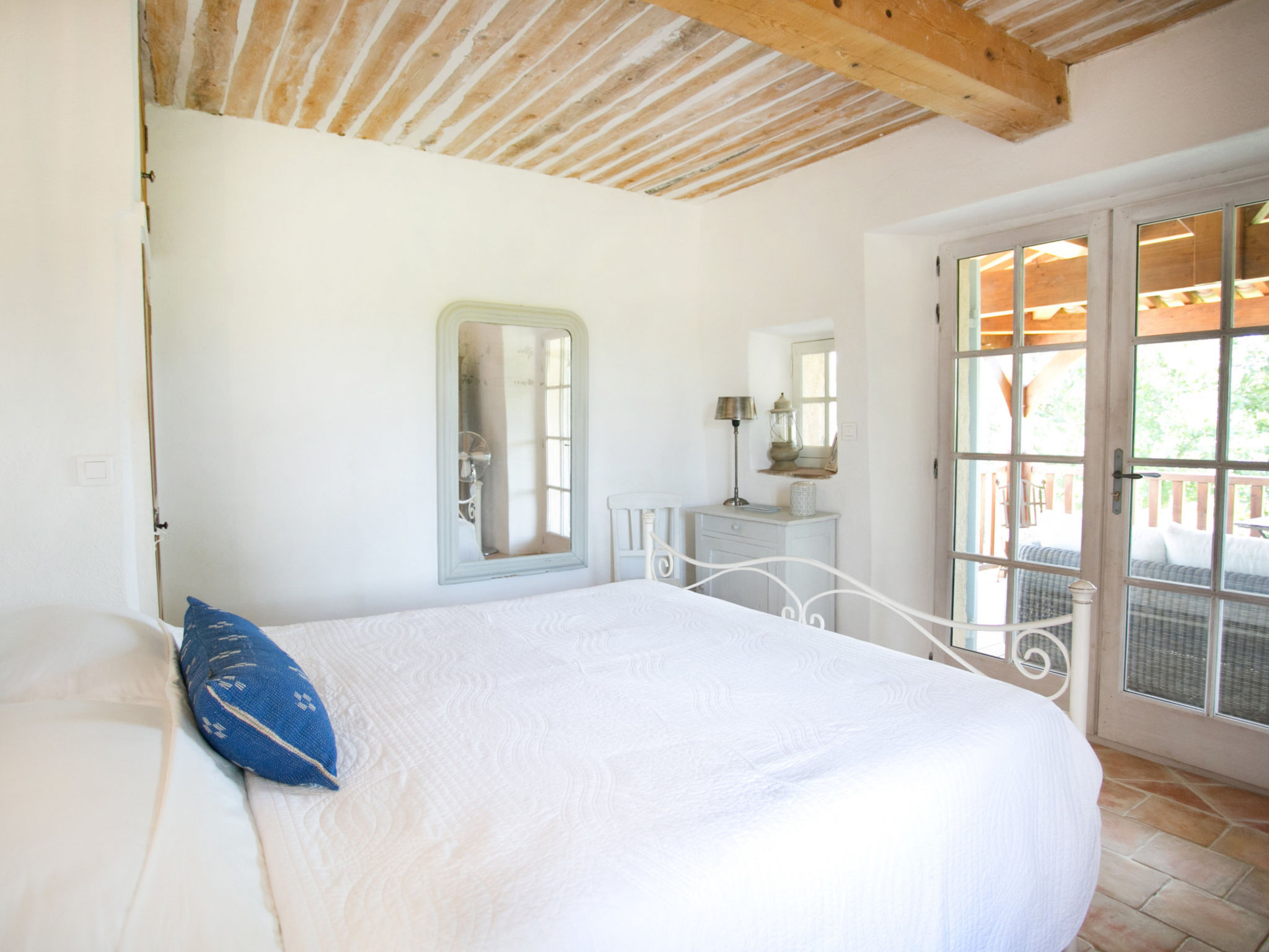 LI SIAN BEN - Binnen