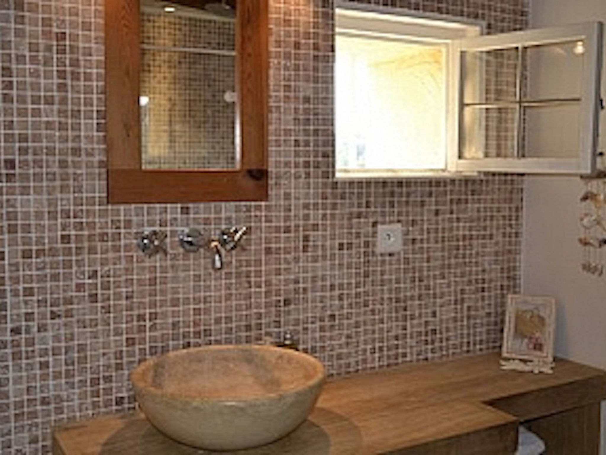 LI SIAN BEN - Binnen