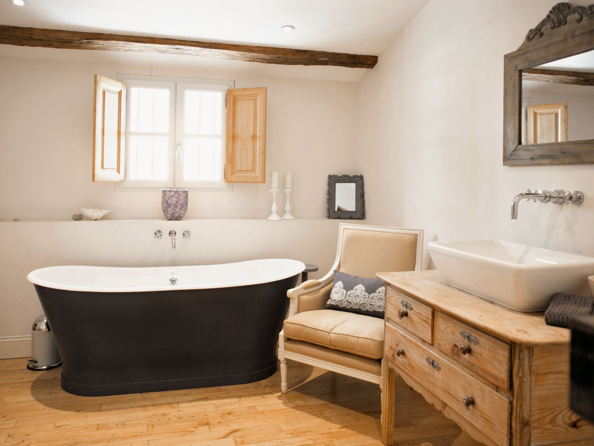 LI SIAN BEN - Binnen