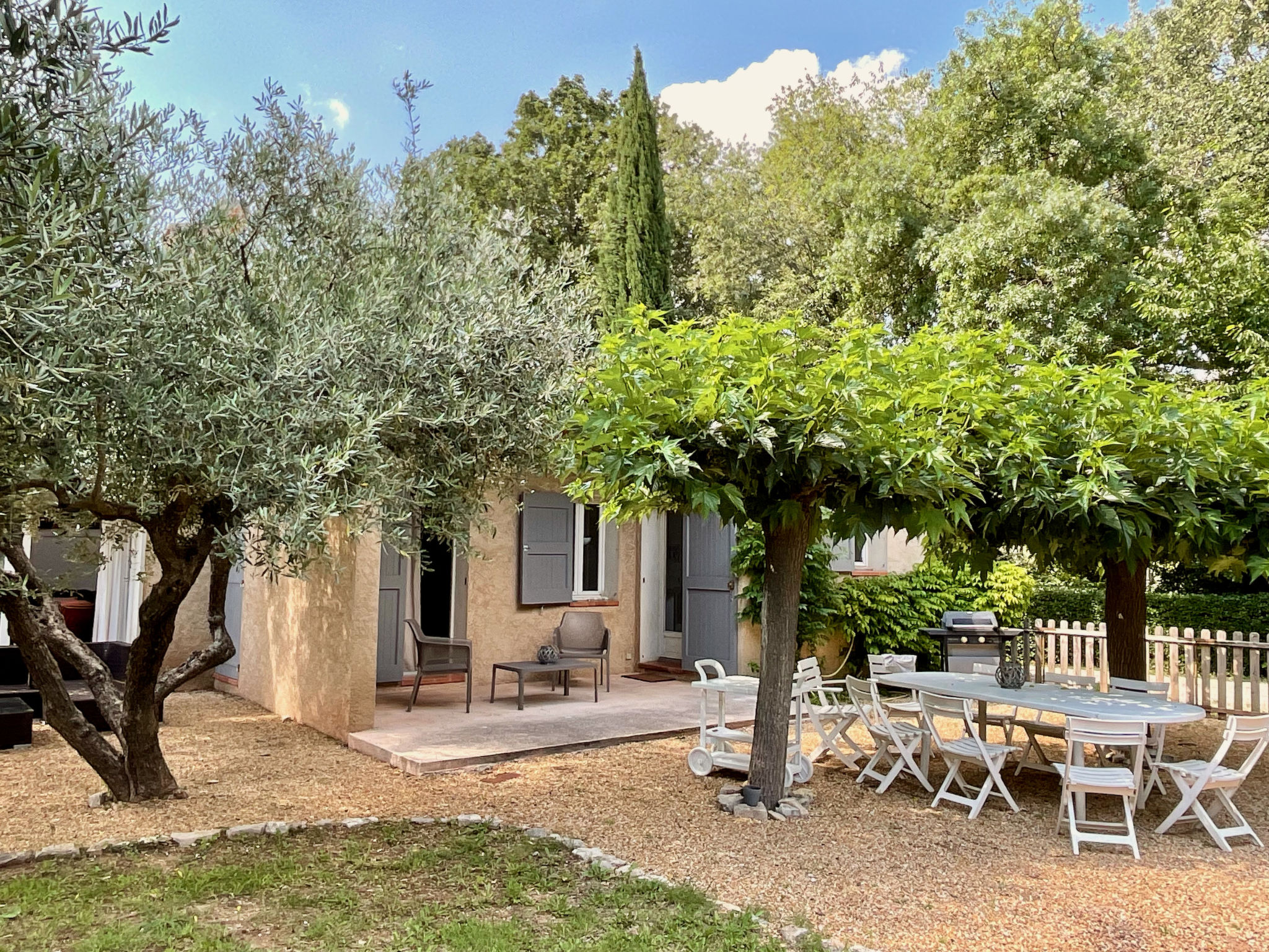 LE FERRAILLON - Buiten