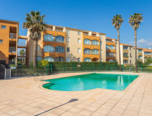 Zonnig appartement op 310 meter van het strand in La Londe Les Maures - thumbnail 1