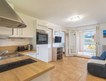 Knus appartement op 170m van het strand in La Londe Les Maures - thumbnail 3