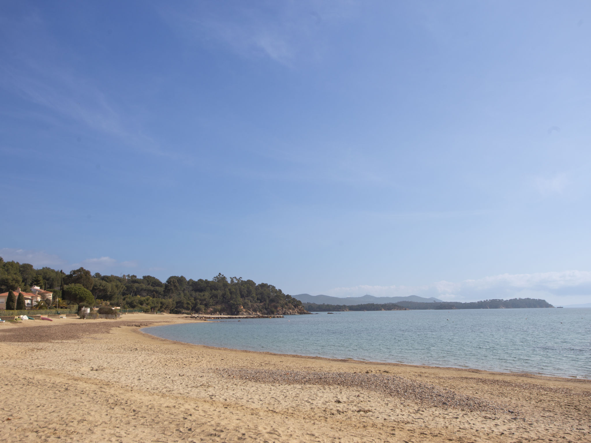 Ferienvilla mit Pool Infinity-Omgeving