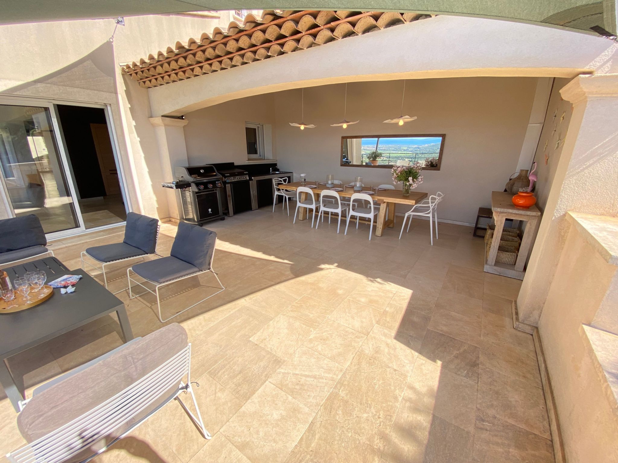 Ferienvilla mit Pool Infinity-Binnen