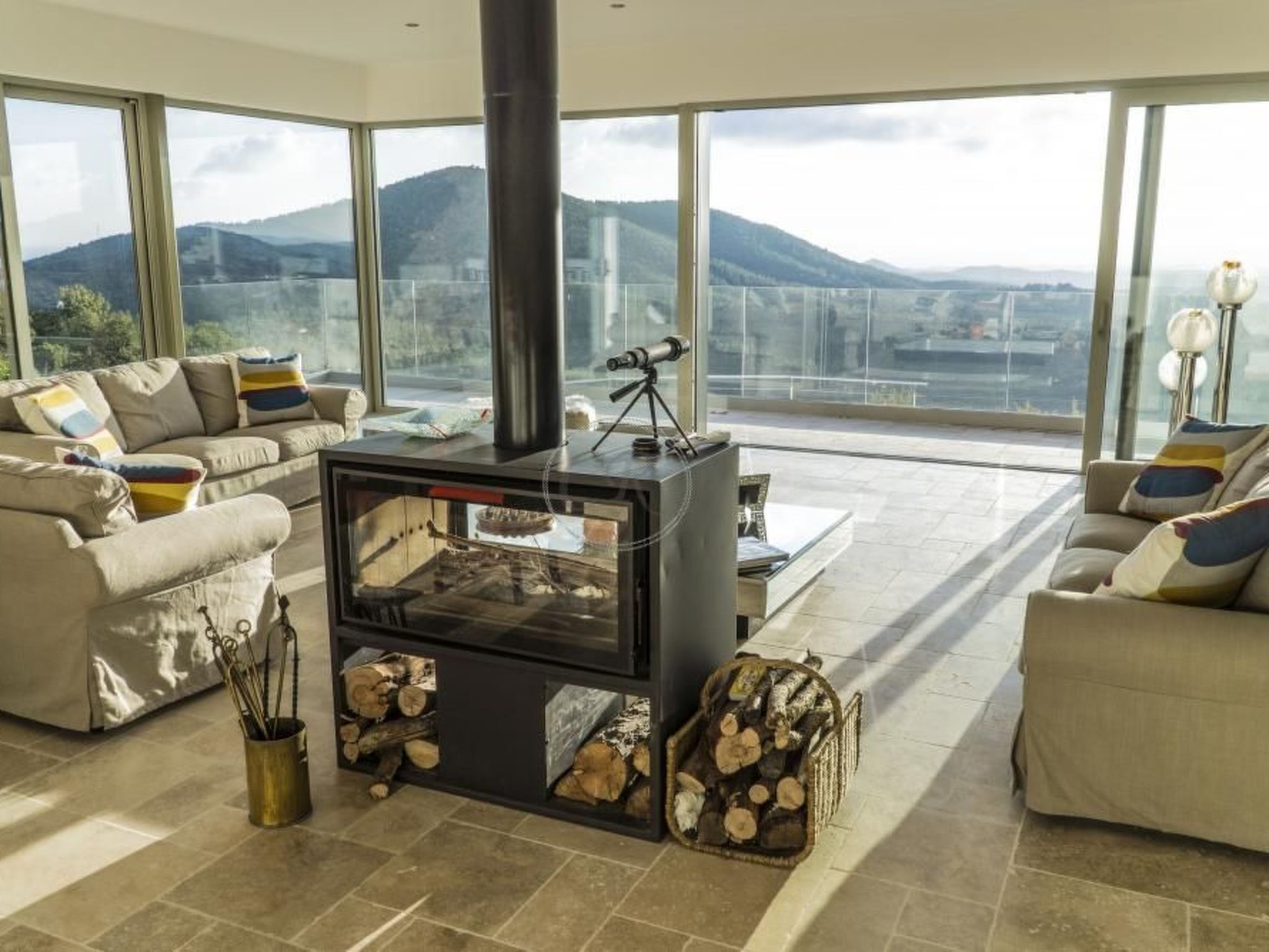 Wunderschöne Villa in Valcros mit Pool und Meerblick-Binnen