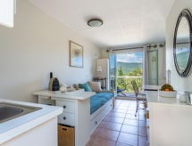 Knus appartement op 100 meter van het strand in Le Lavandou - thumbnail 6