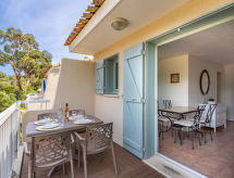 Knus appartement op 100 meter van het strand in Le Lavandou - thumbnail 3