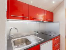 Les Pescadieres: knus studio-appartement aan zee in Le Lavandou - thumbnail 3