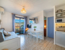 Knus appartement in Le Lavandou, 200m van het strand - thumbnail 2