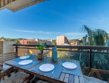 Knus appartement in Le Lavandou, 200m van het strand - thumbnail 1