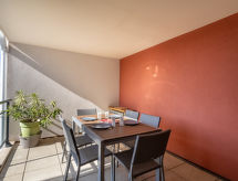 L'Eden: Zonnig appartement op 500 meter van strand en centrum Le Lavandou - thumbnail 1