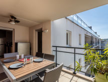 L'Eden: Zonnig appartement op 500 meter van strand en centrum Le Lavandou - thumbnail 2
