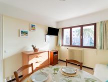 Le Grand Large: Appartement aan zee in Le Lavandou, 20m van het strand - thumbnail 1