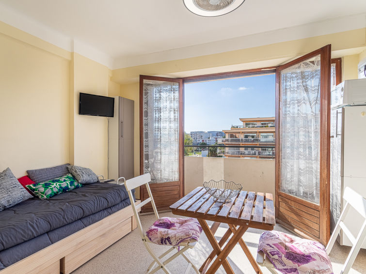 Aan zee: Compact appartement Le Grand Large in Le Lavandou in Le Lavandou
