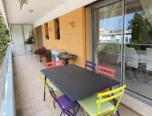 Centraal appartement in Le Lavandou, op 100 meter van het strand - thumbnail 5