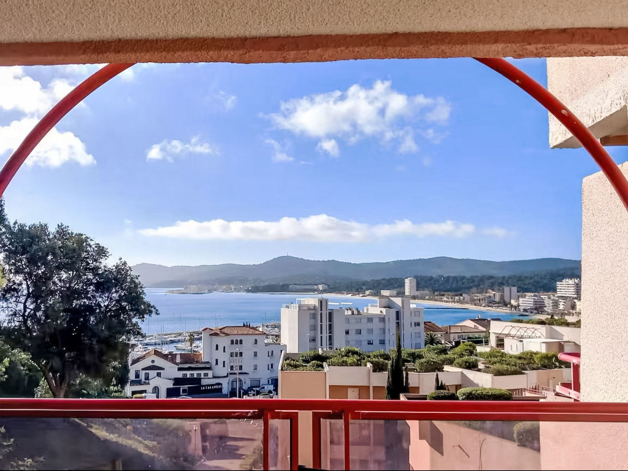 Photo of Les Mandariniers