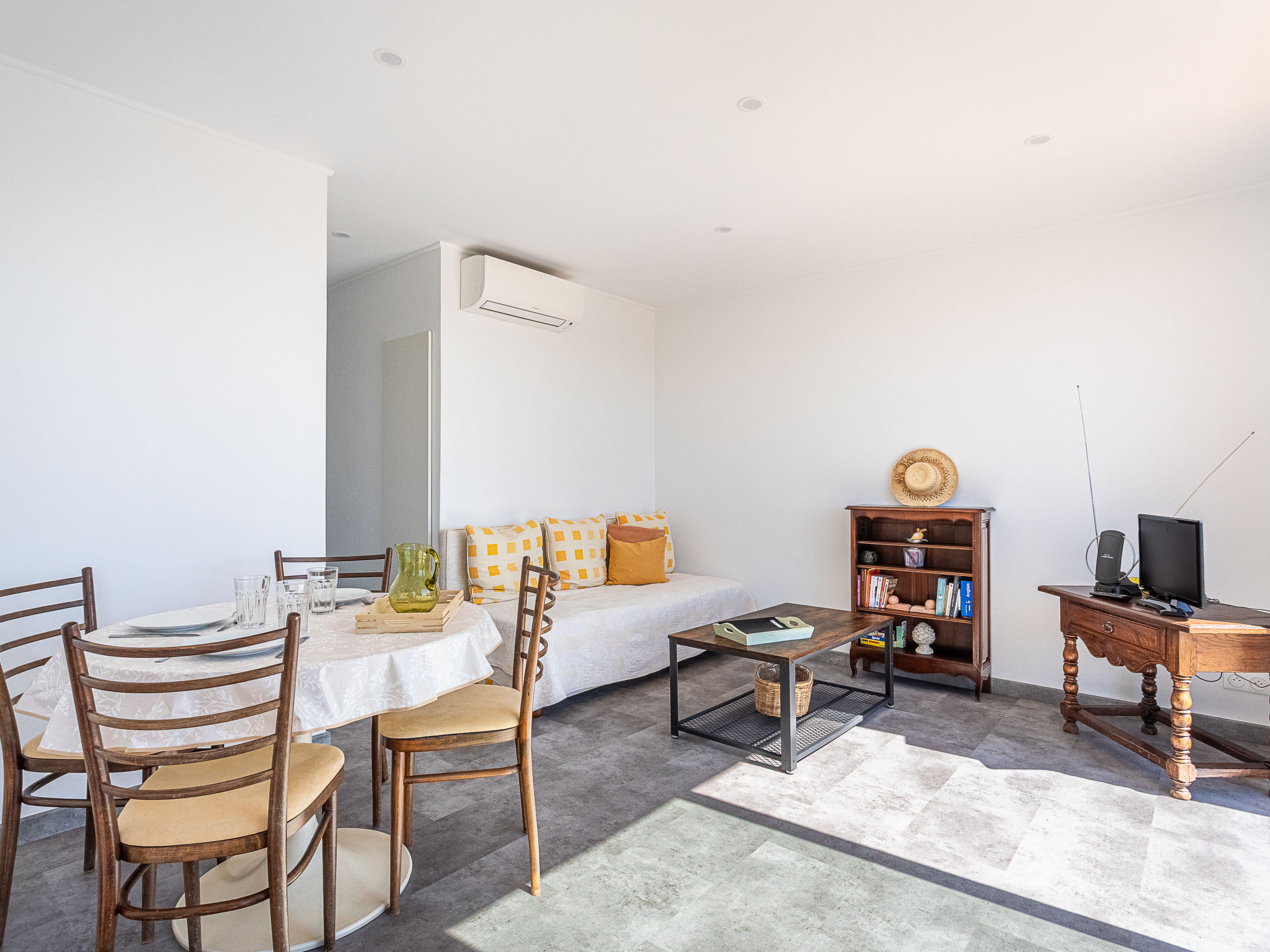 Photo of Les Bougainvillées