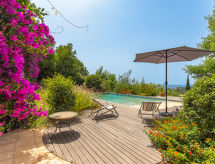 Villa du Temple: Ruime familievilla met zwembad dichtbij strand van Le Lavandou - thumbnail 2