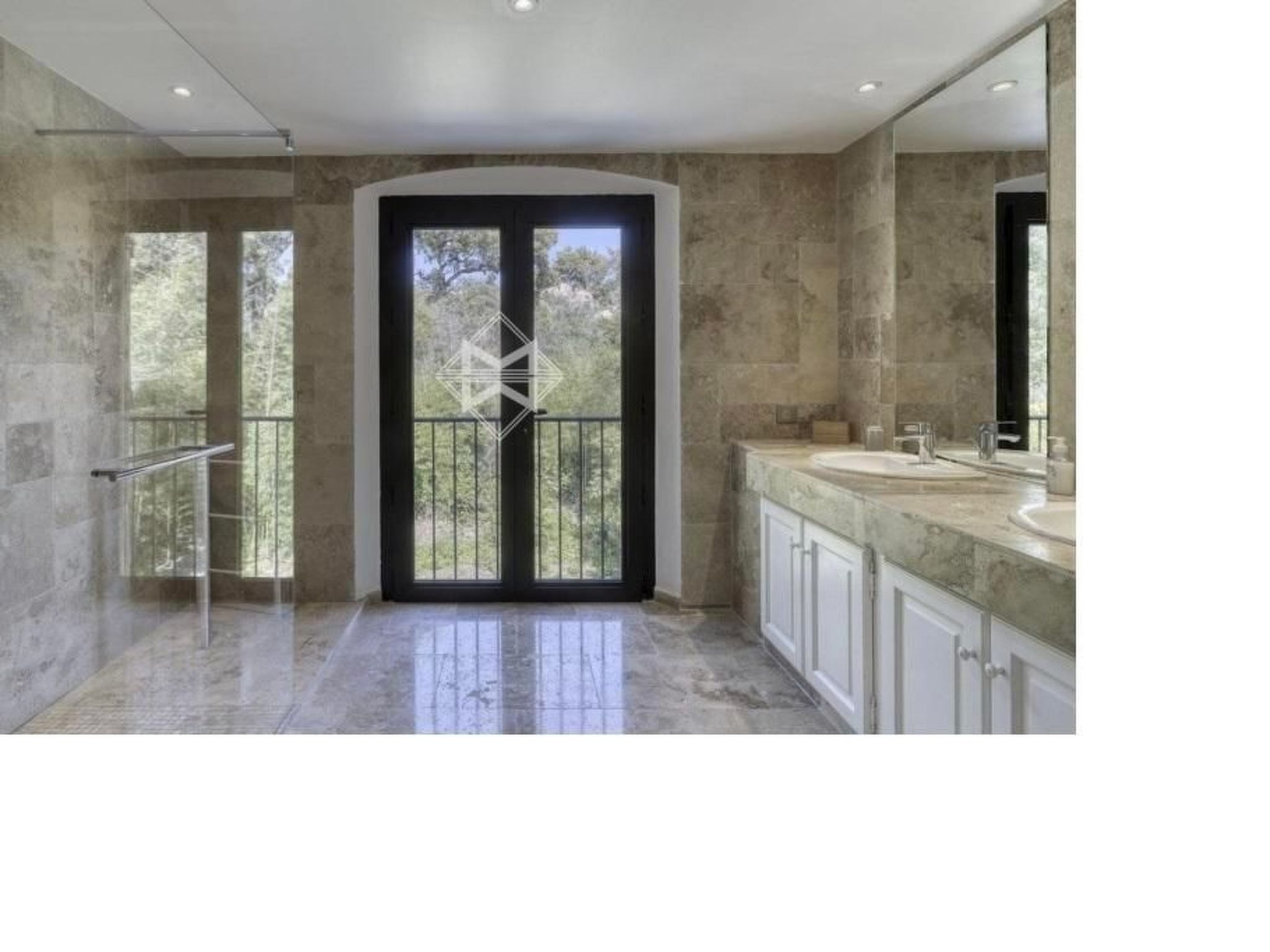 Villa 200 Meter vom Pramousquier Strand-Binnen