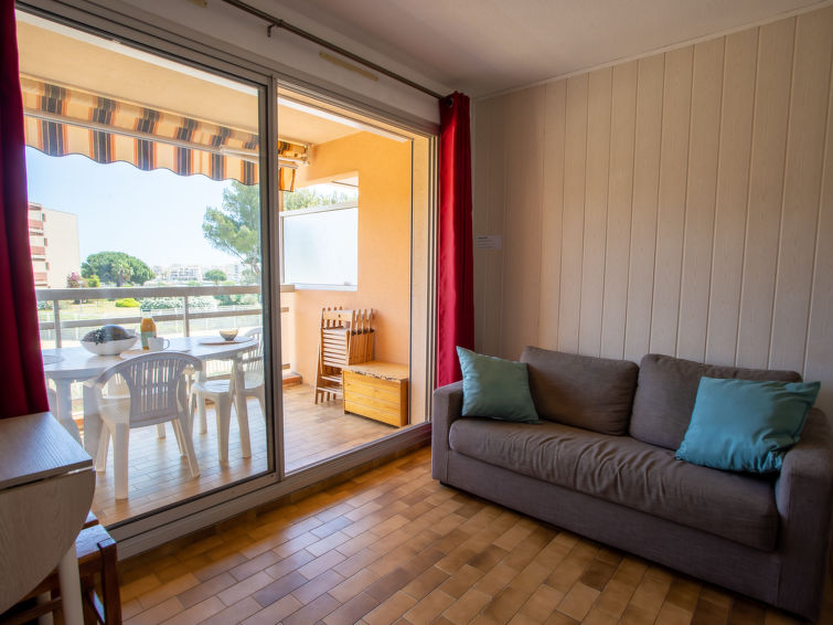 Search and Stay destination Bormes-les-Mimosas, Provence-Alpes-Côte d'Azur - France from AU$ 155. Les Rives de la Favière