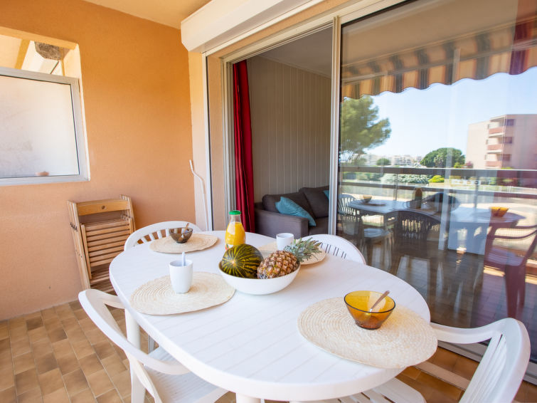 Search and Stay destination Bormes-les-Mimosas, Provence-Alpes-Côte d'Azur - France from AU$ 155. Les Rives de la Favière