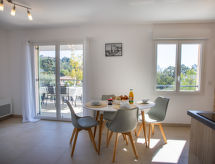 Modern appartement op toplocatie nabij strand en golfterrein in Bormes-les-Mimosas - thumbnail 6