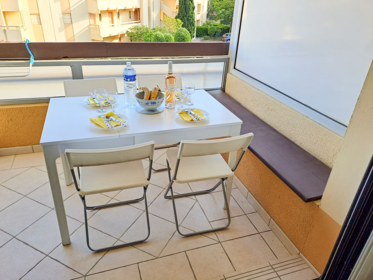 Search and Stay, undefined in undefined. Gallery position 1