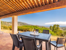 Vrijstaande villa Mont des Roses met tuin op 6 km van strand in Bormes-les-Mimosas - thumbnail 1