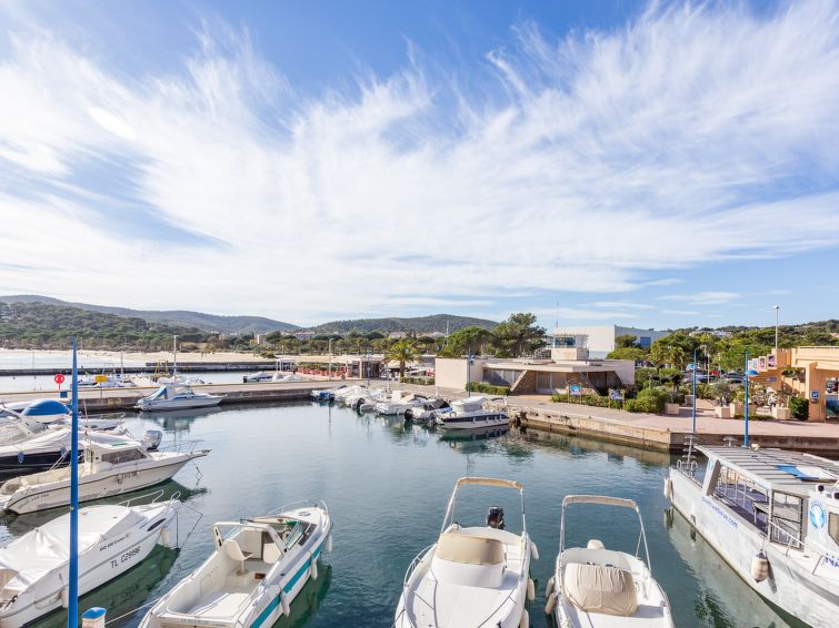 Op 300 m van zee: sfeervol appartement in Bormes-les-Mimosas in Bormes-les-Mimosas