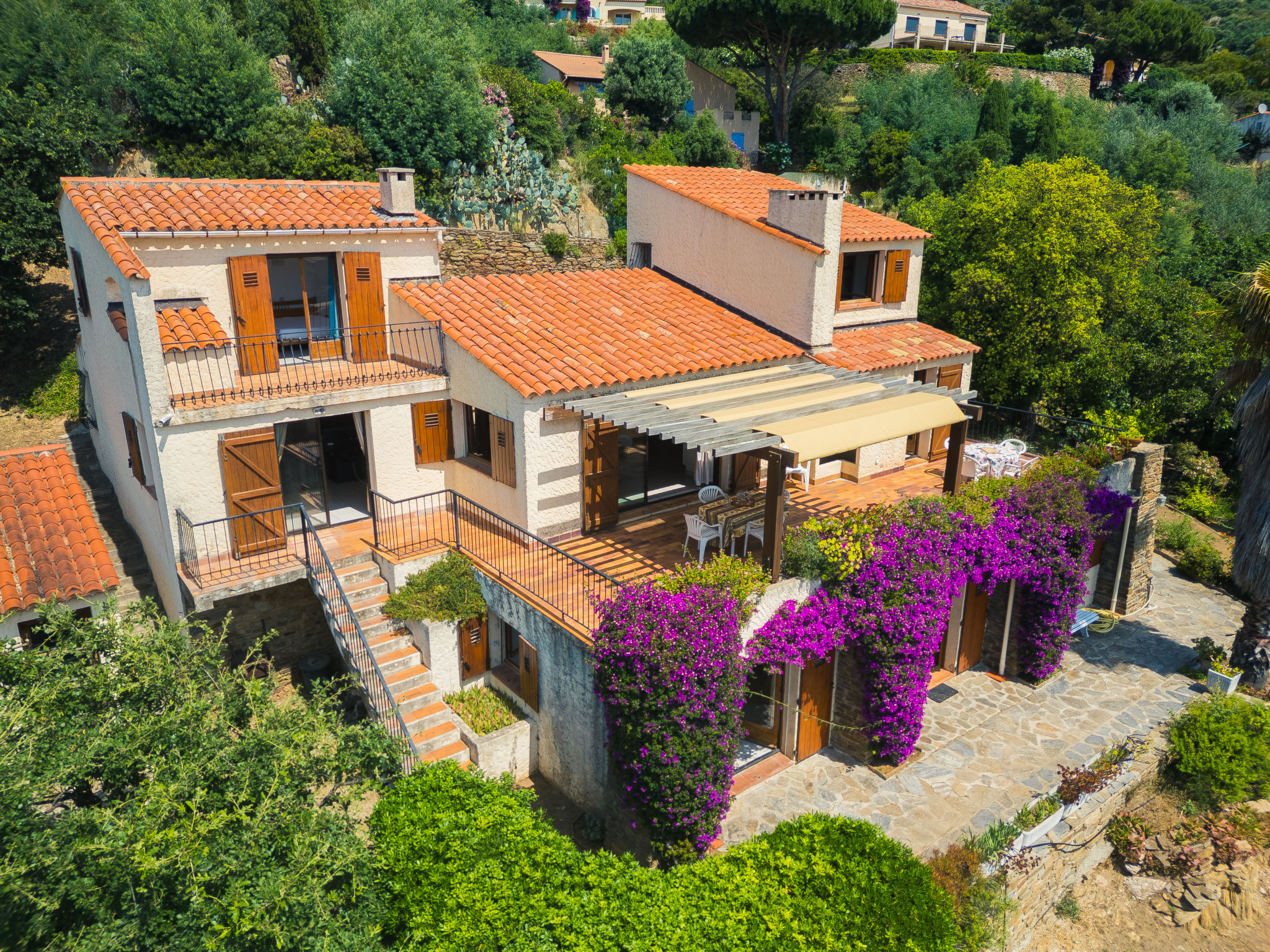 Maison Heliosa-Buiten