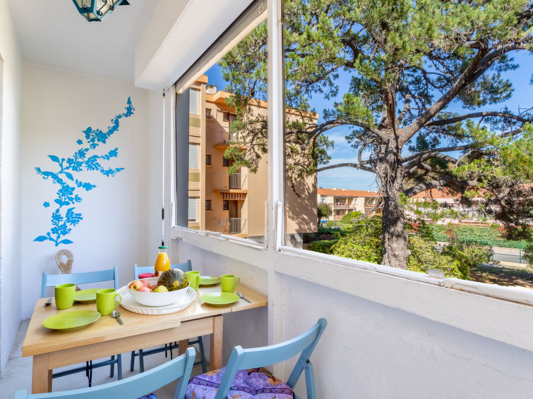 Search and Stay destination Bormes-les-Mimosas, Provence-Alpes-Côte d'Azur - France from AU$ 147. Mer et Soleil I