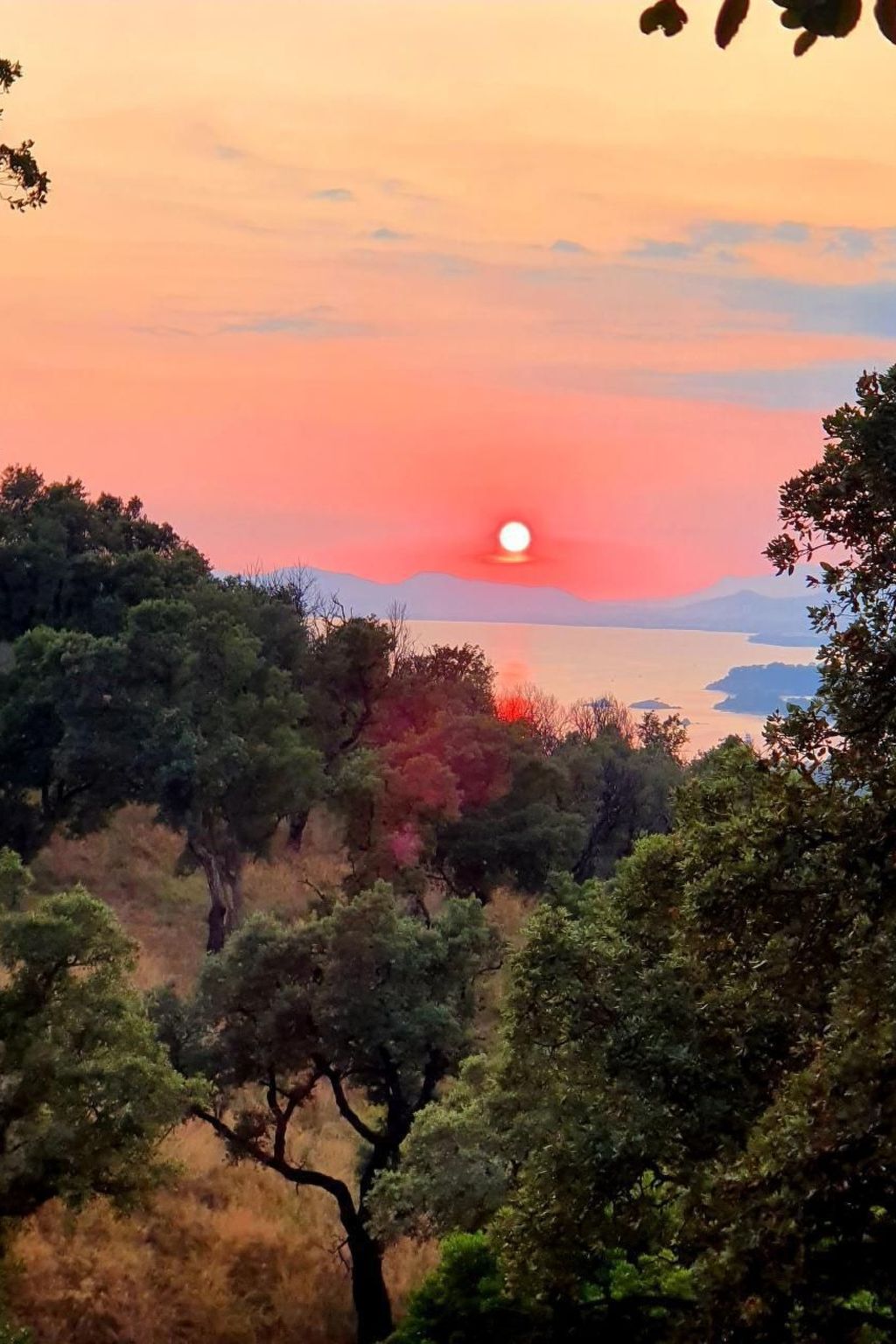 Gaou-Benat. Meerblick Private & bewachte Domäne.-Binnen