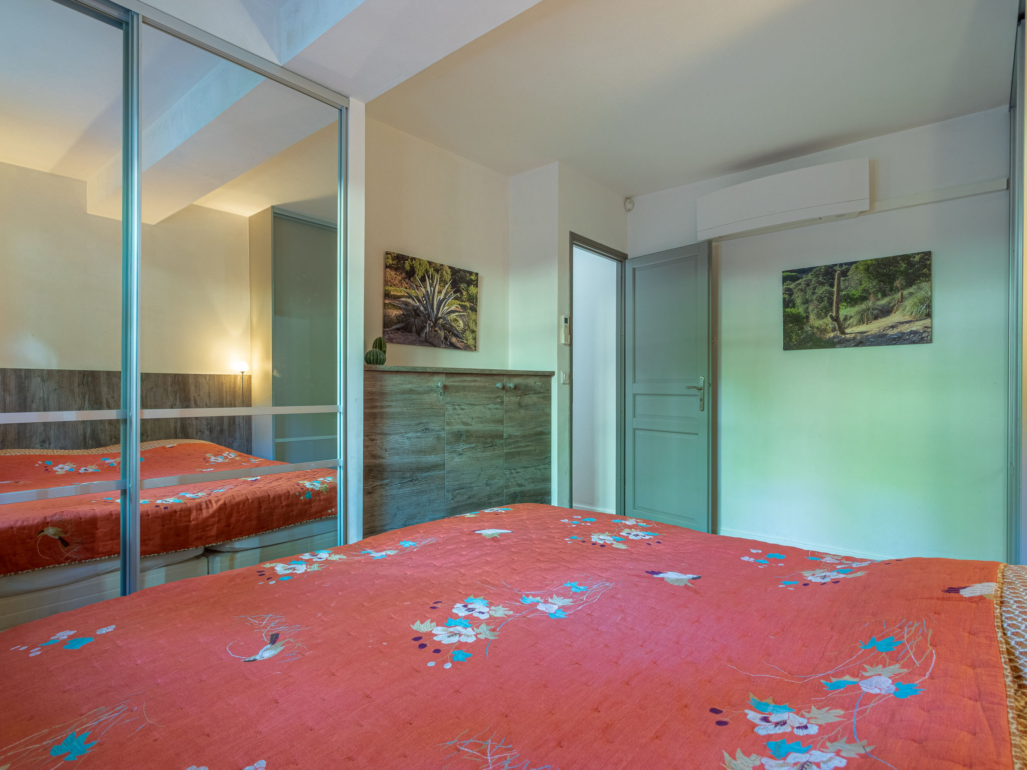 Villa du Canadel-Binnen