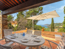 Villa G: Vrijstaande villa op 150m van zee in Rayol Canadel, Côte d'Azur - thumbnail 2