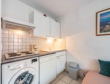 Knus appartement op 350 meter van het strand in centrum Cavalaire - thumbnail 2