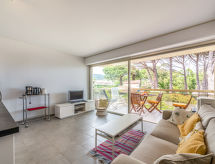 De la Plage: Knusse studio direct aan zee in Cavalaire - thumbnail 2